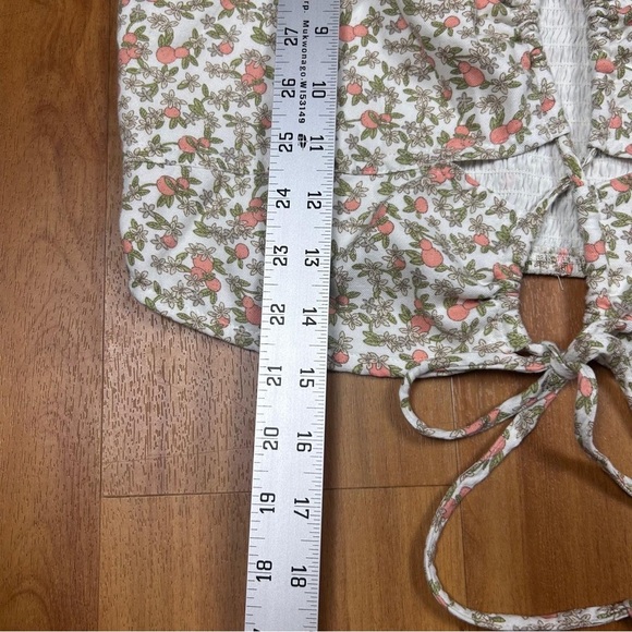 American Eagle Floral Front Tie Smocked Crop Top with Puff Sleeves–Boho Blouse - Picture 7 of 8